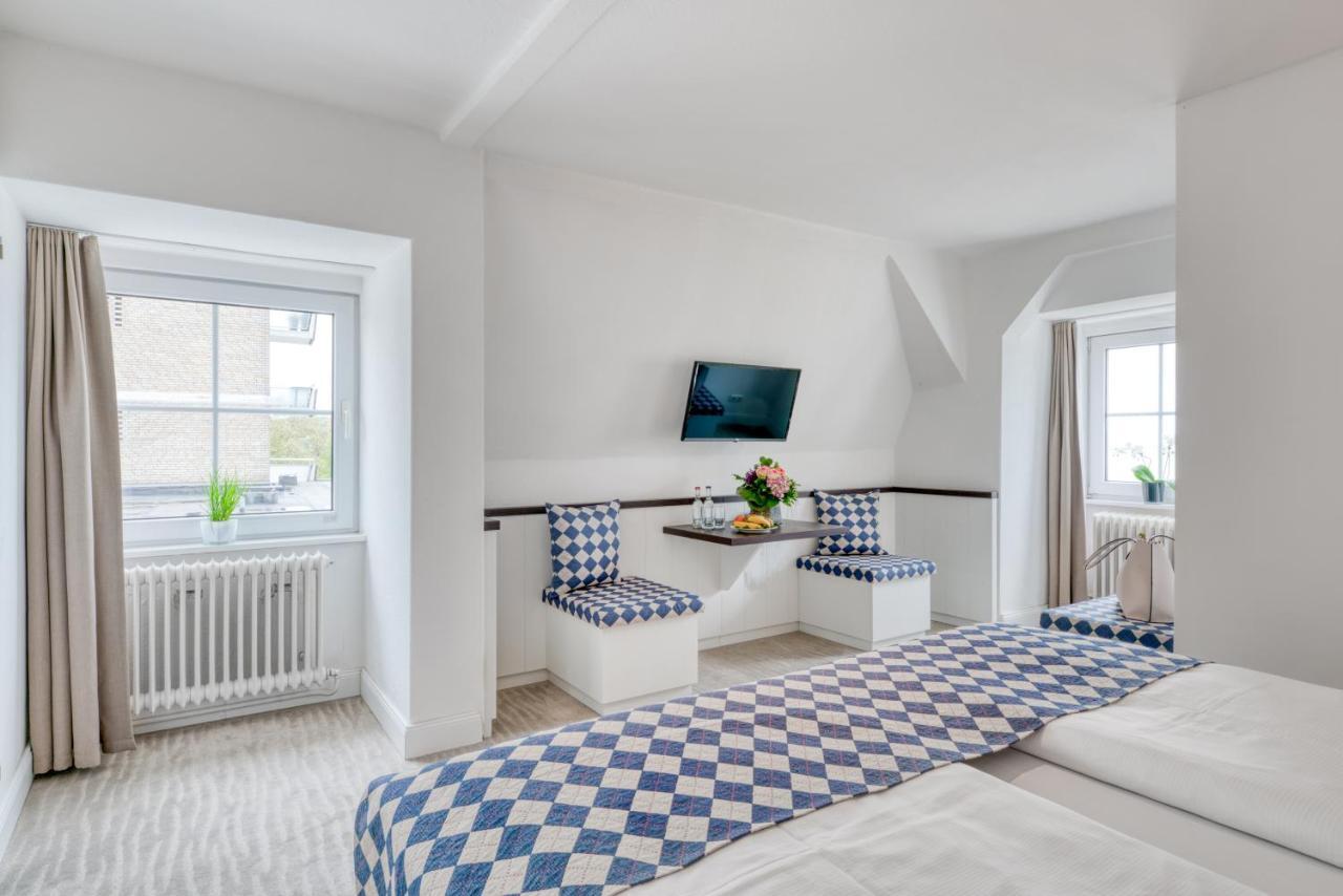 Hotel Strandschloesschen Любек Екстериор снимка