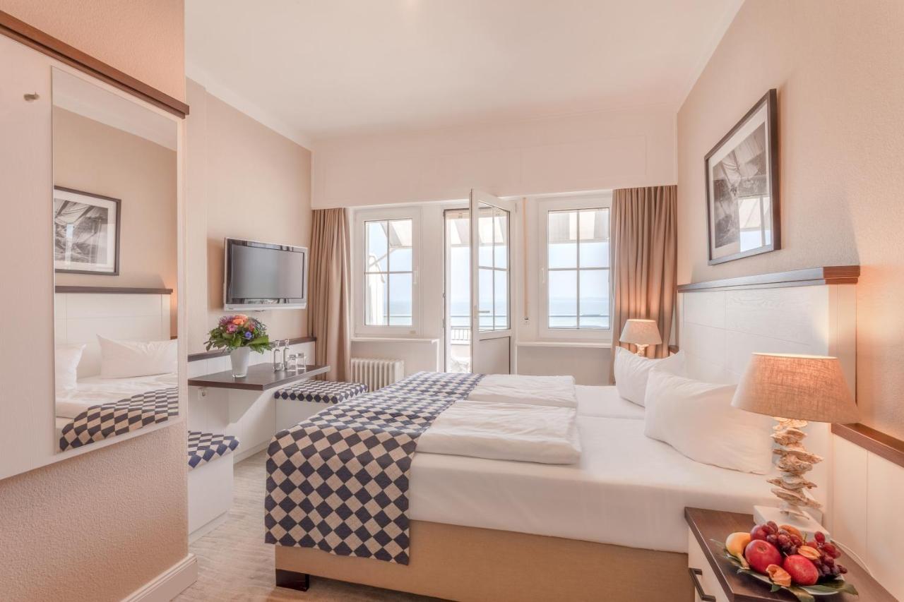 Hotel Strandschloesschen Любек Екстериор снимка