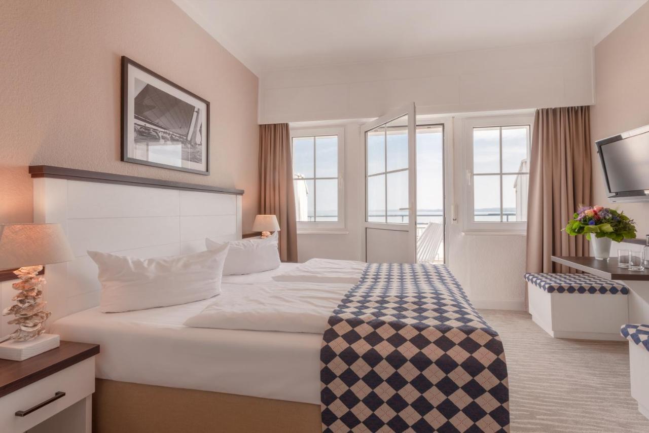 Hotel Strandschloesschen Любек Екстериор снимка